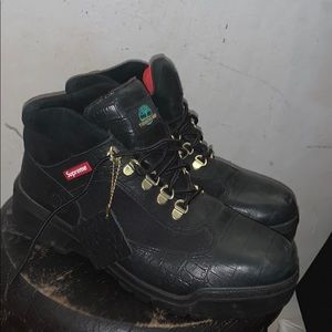 Supreme timberlands